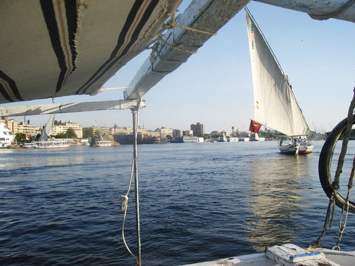 Short Nile Cruise Aswan to Luxor